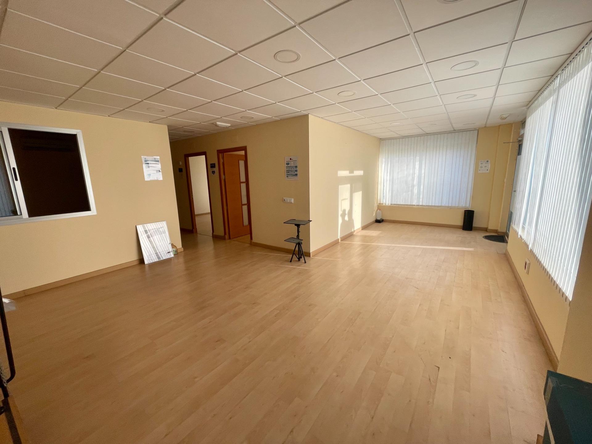 Local en venta en El Juncal - Vallealto