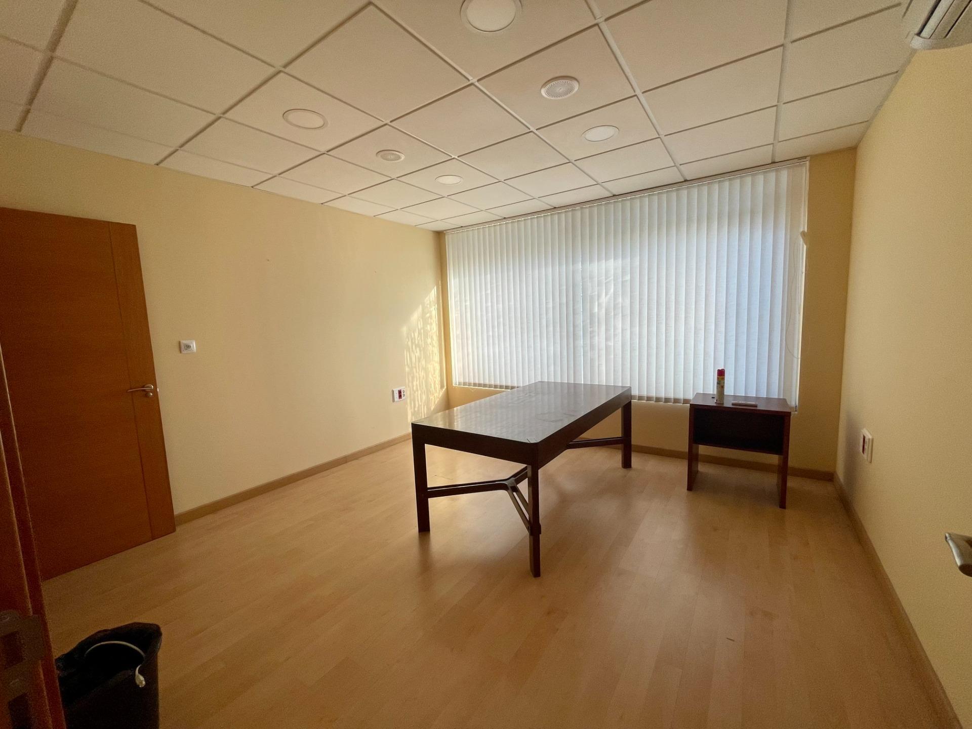 Local en venta en El Juncal - Vallealto