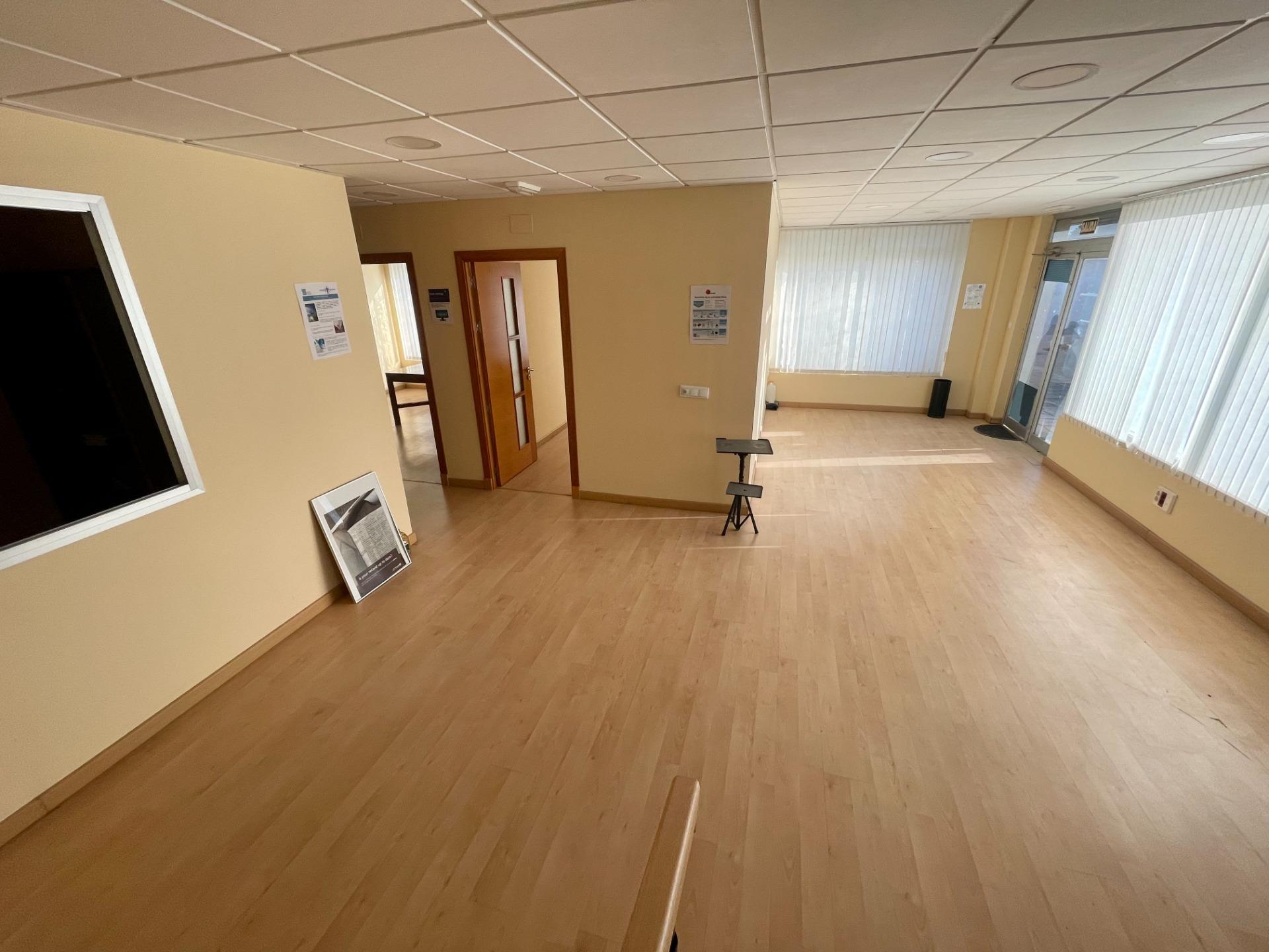 Local en venta en El Juncal - Vallealto