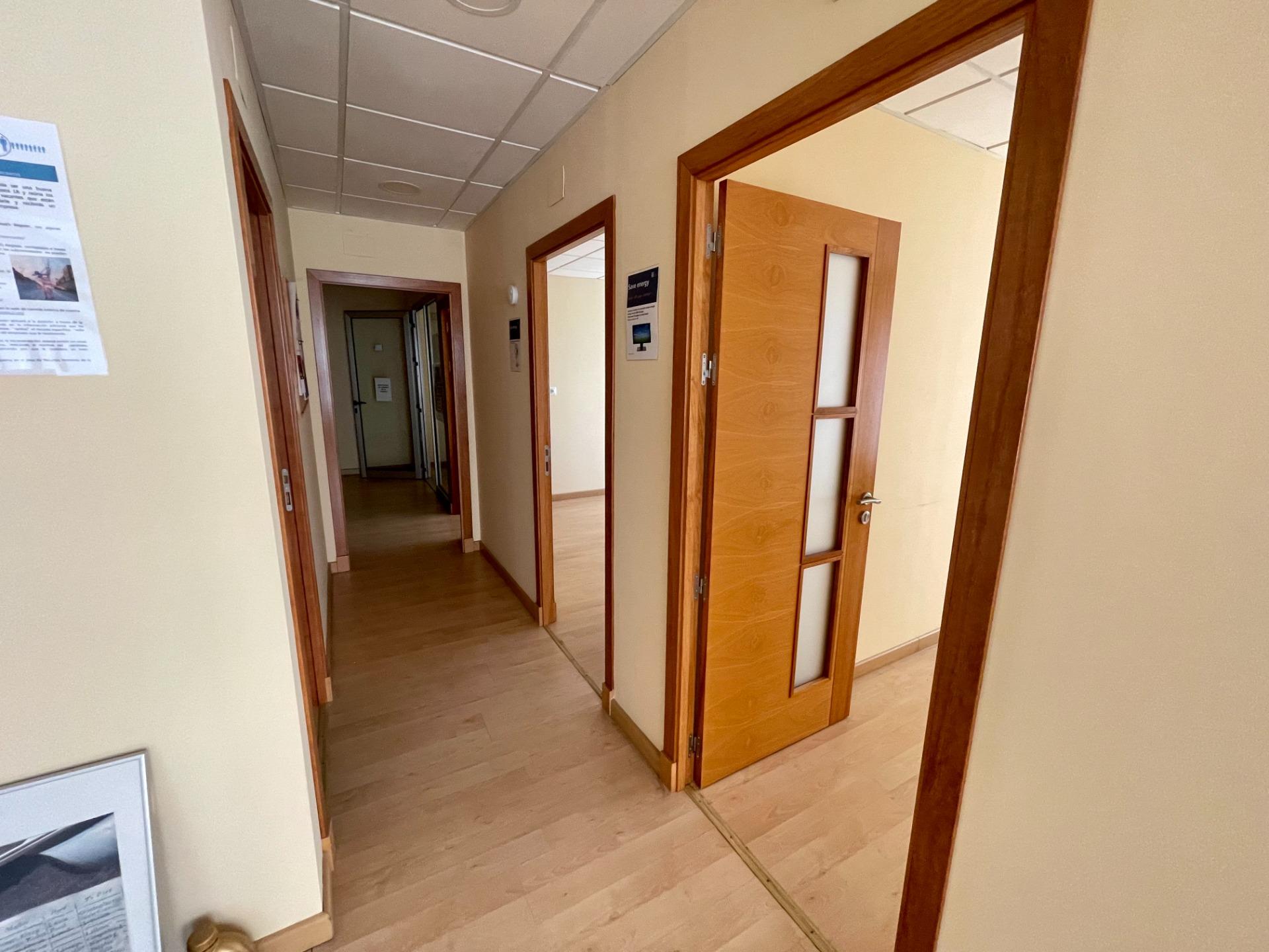 Local en venta en El Juncal - Vallealto