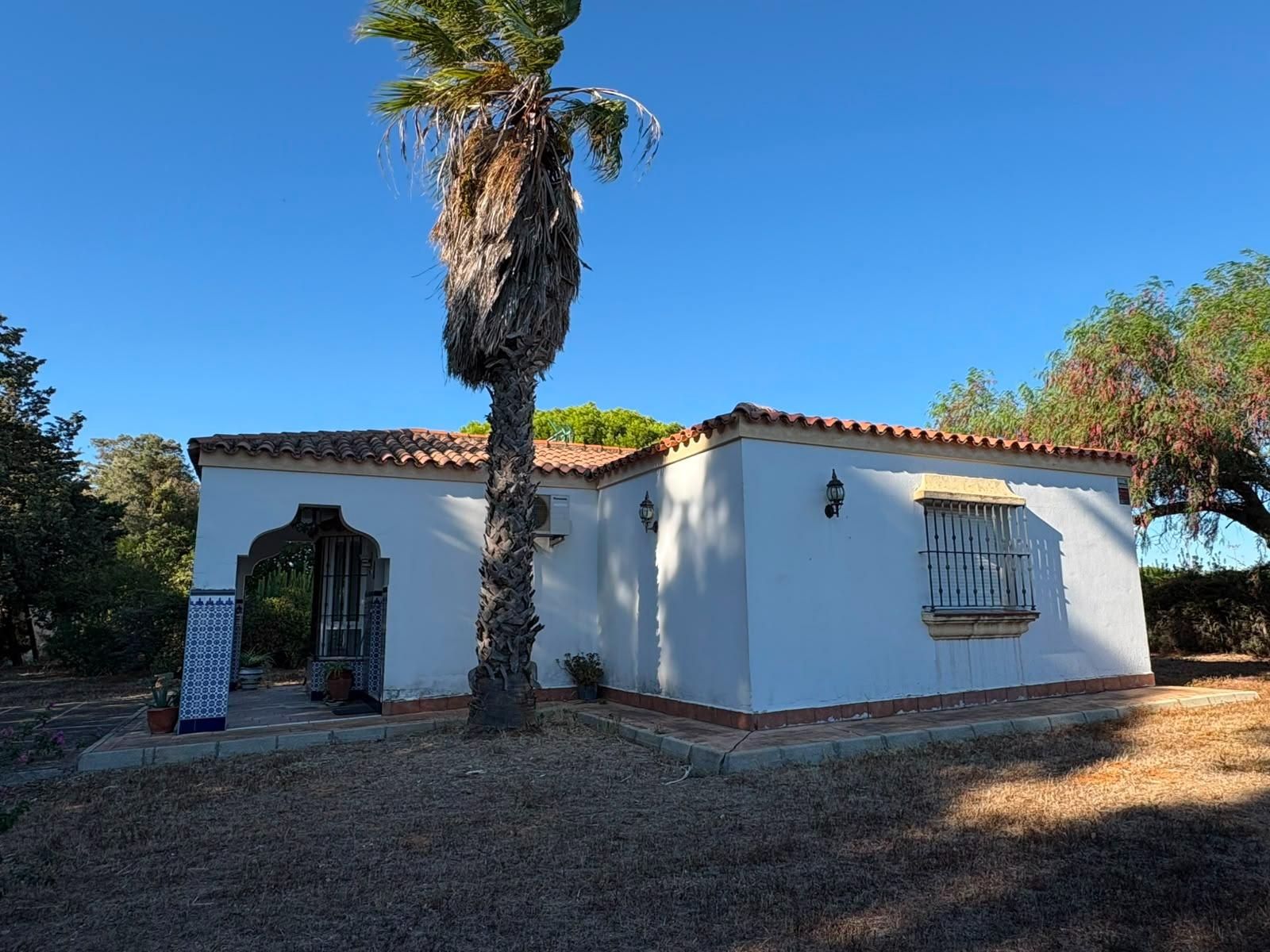 PARCELA RÚSTICA SEGREGADA DE 9.000 M² CON DOS EDIFICACIONES EN EL MARQUESADO, PUERTO REAL