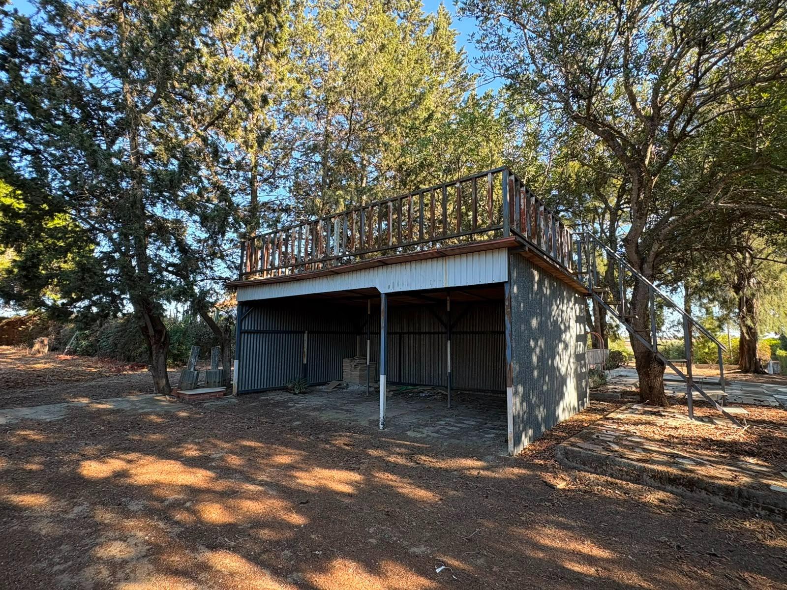 PARCELA RÚSTICA SEGREGADA DE 9.000 M² CON DOS EDIFICACIONES EN EL MARQUESADO, PUERTO REAL